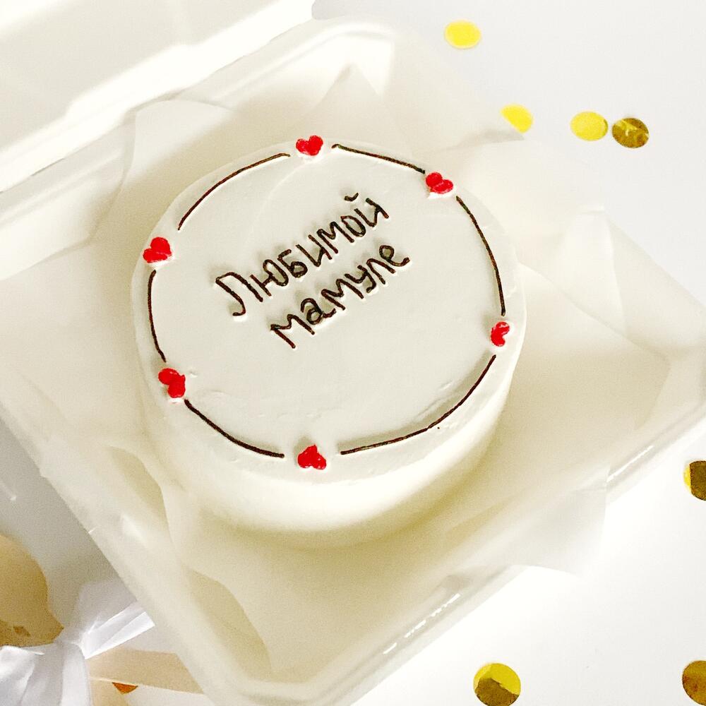 Bento cake for mom to "Beloved Mom"