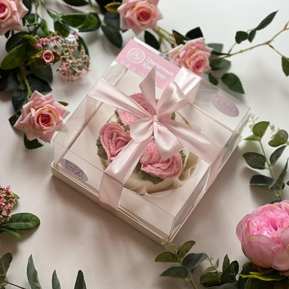 Бенто чизкейк «вместо слов» с цветами из крем чиза