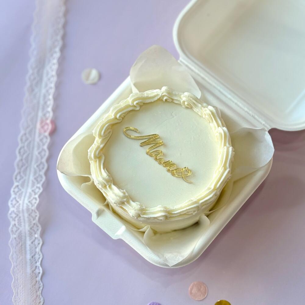 Бенто для мамы с рюшами и топпером