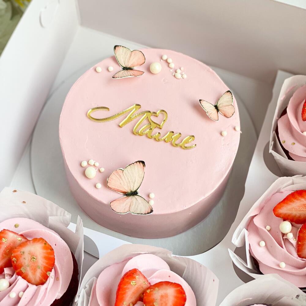 Бенто и 5 капкейков розовые для мамы