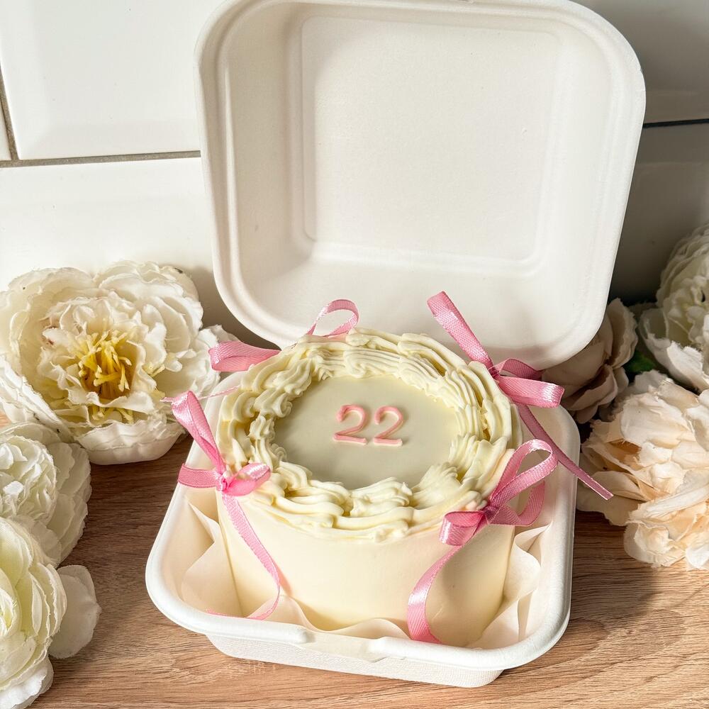 Бенто. Ламбет с бантиками