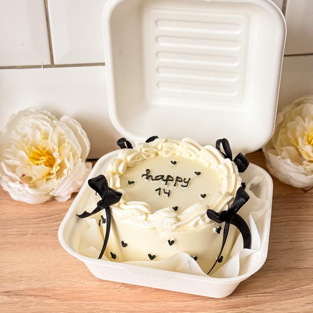 Бенто ламбет с бантиками и сердечками