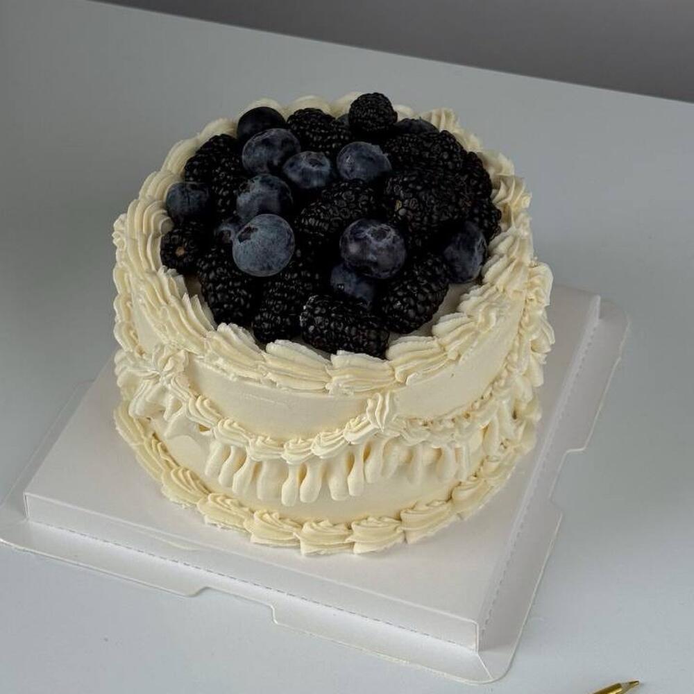 Бенто МАХ торт с ягодой