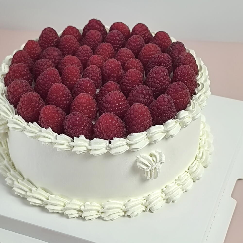 Бенто макси (900гр) с рюшами и свежей малиной / торт в стиле итальянского пирога / торт на день рождения