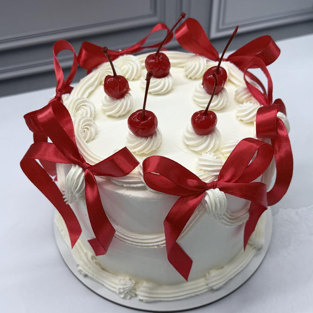 Бенто Макси Ламбет с вишней