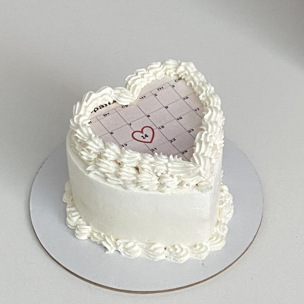 Бенто макси с горящей надписью на 14 февраля