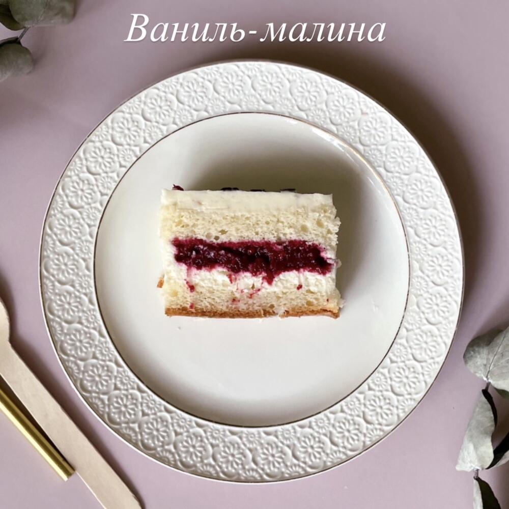 Бенто-maxi с сердцем из клубники