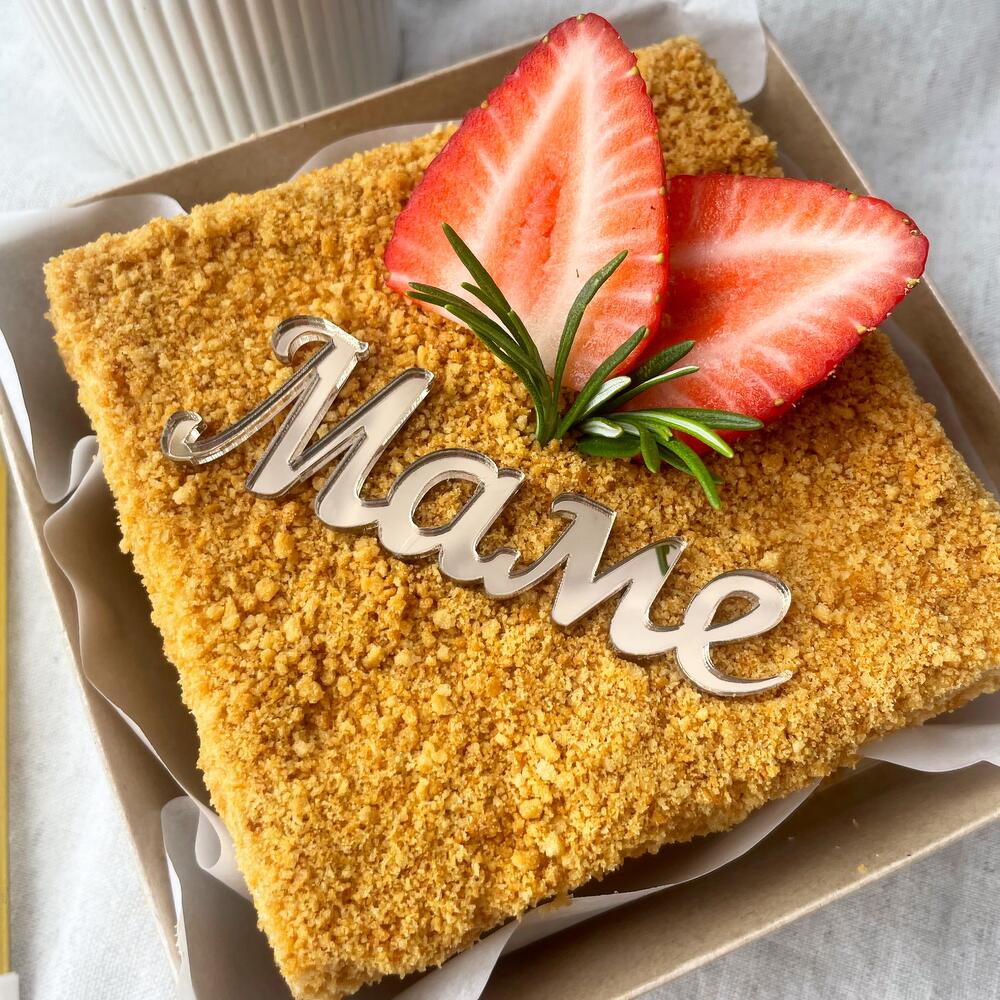 Бенто медовик для мамы