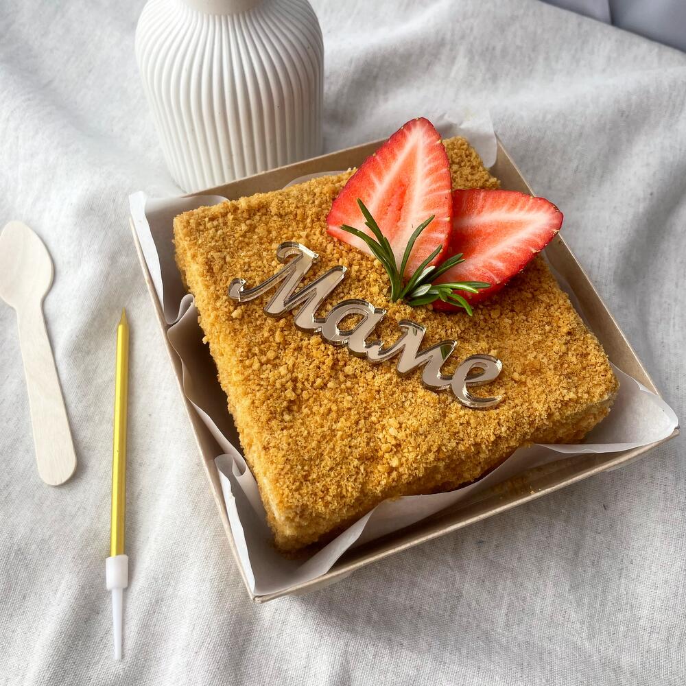 Бенто медовик для мамы