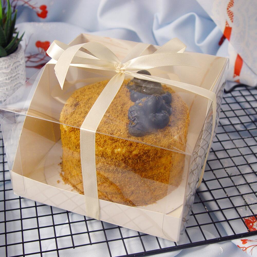 Бенто медовик мини со сметанным кремом и карамелью