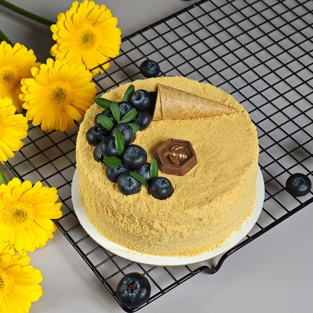 Бенто медовик в подарок маме, подруге, сестре, брату