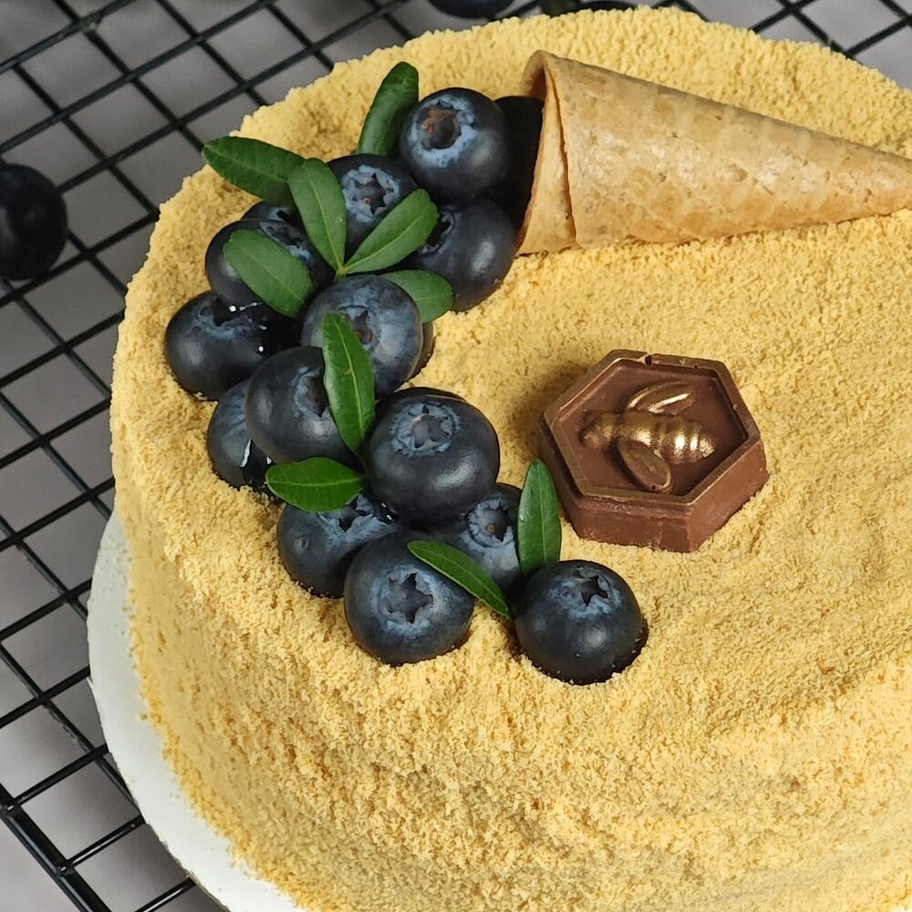 Бенто медовик в подарок маме, подруге, сестре, брату