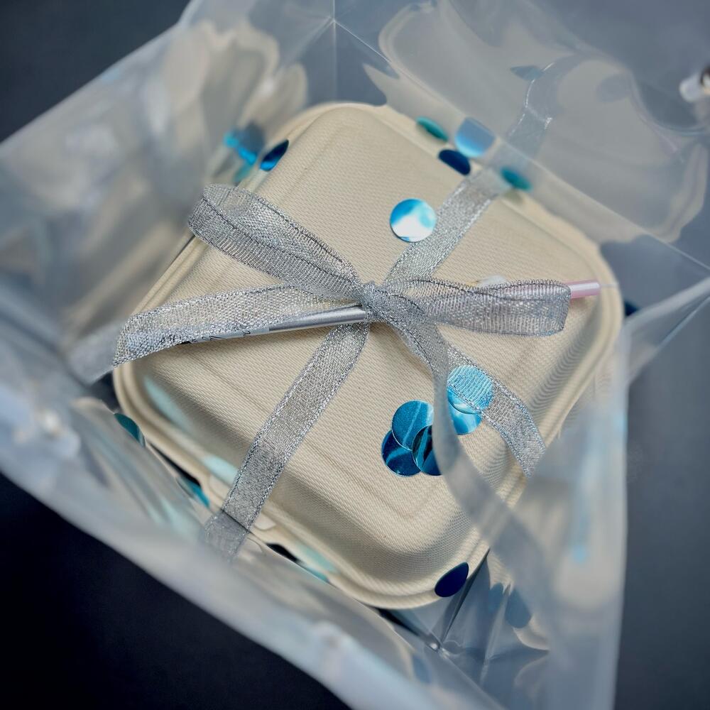 Бенто min на праздник «Ваша надпись»