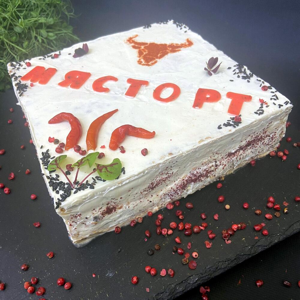 Бенто «Мясной Spicy дуэт» 750 грамм