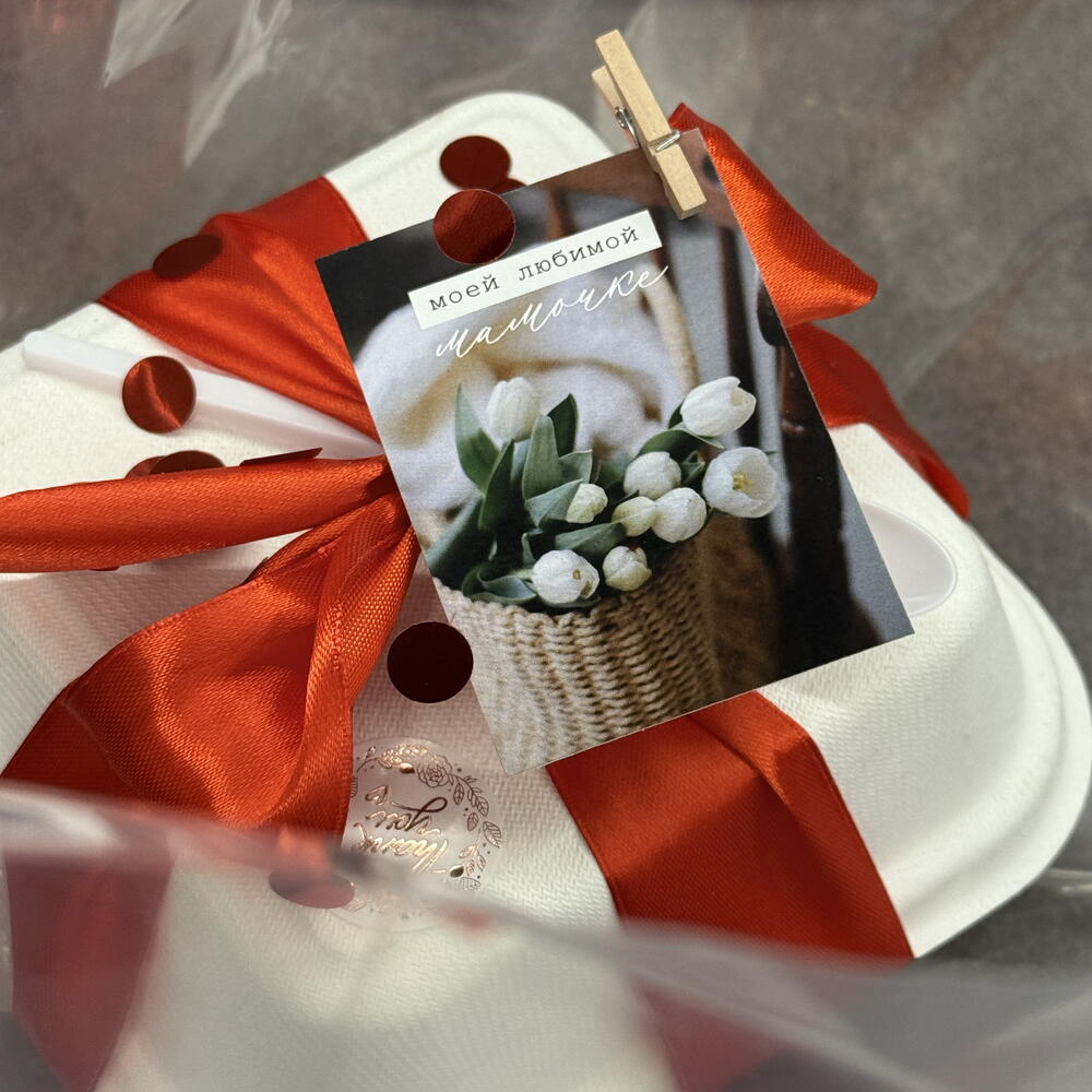 Бенто на День матери с пищевым золотом