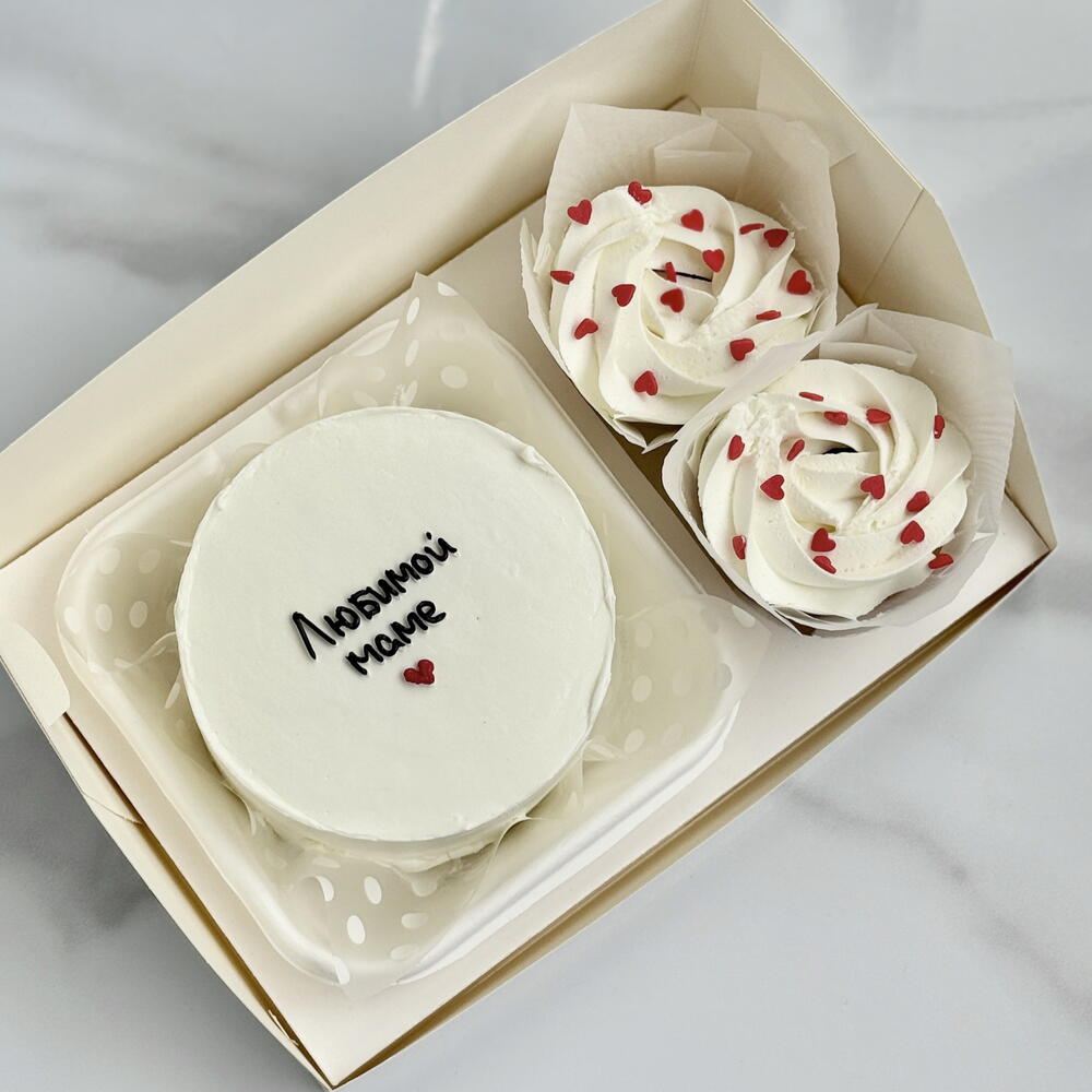 Бенто набор любимой маме с капкейками