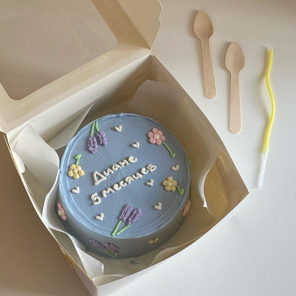 Бенто побольше нежный с цветочками