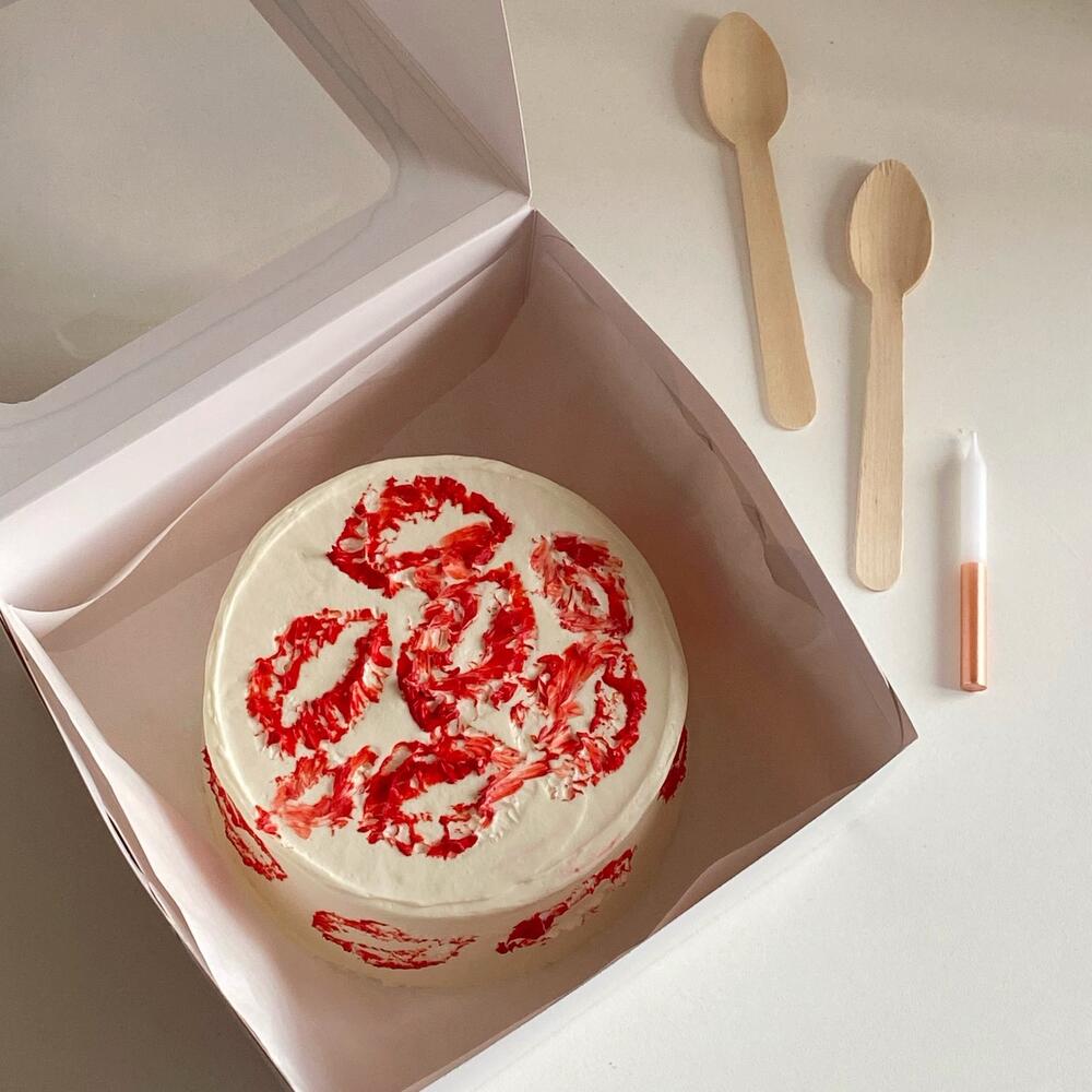 Бенто побольше с поцелуями