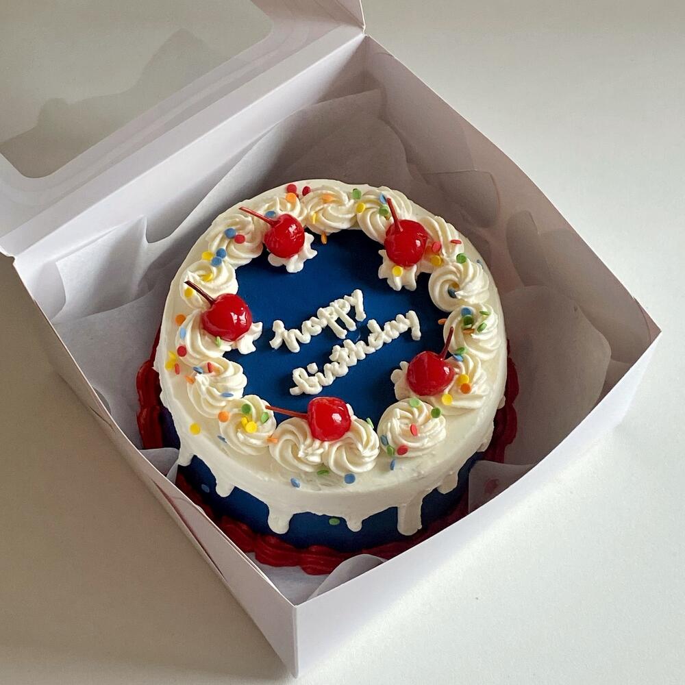 Бенто побольше с рюшами и вишней в корейском стиле