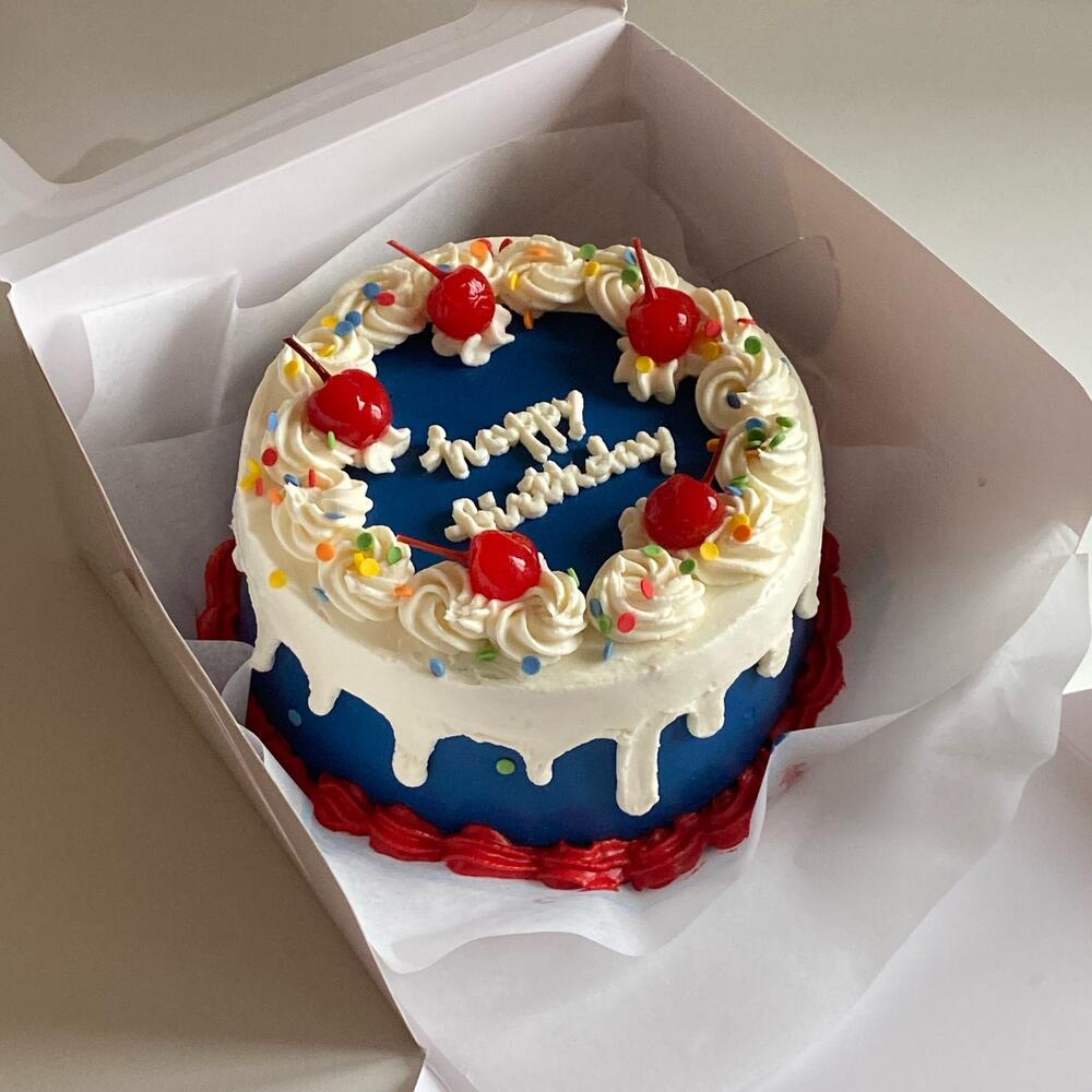 Бенто побольше с рюшами и вишней в корейском стиле