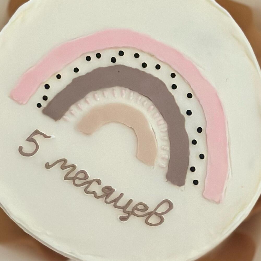 Бенто с радугой на каждый месяц малышу