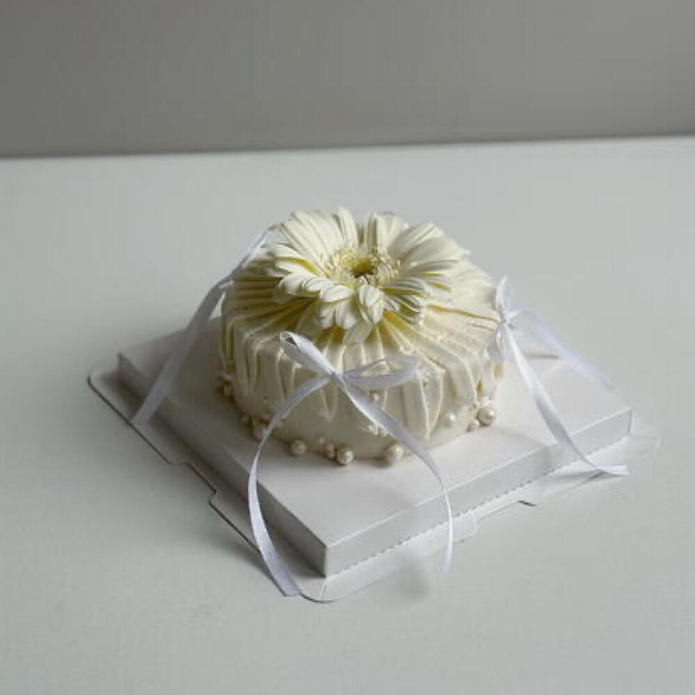 Бенто с живым цветком