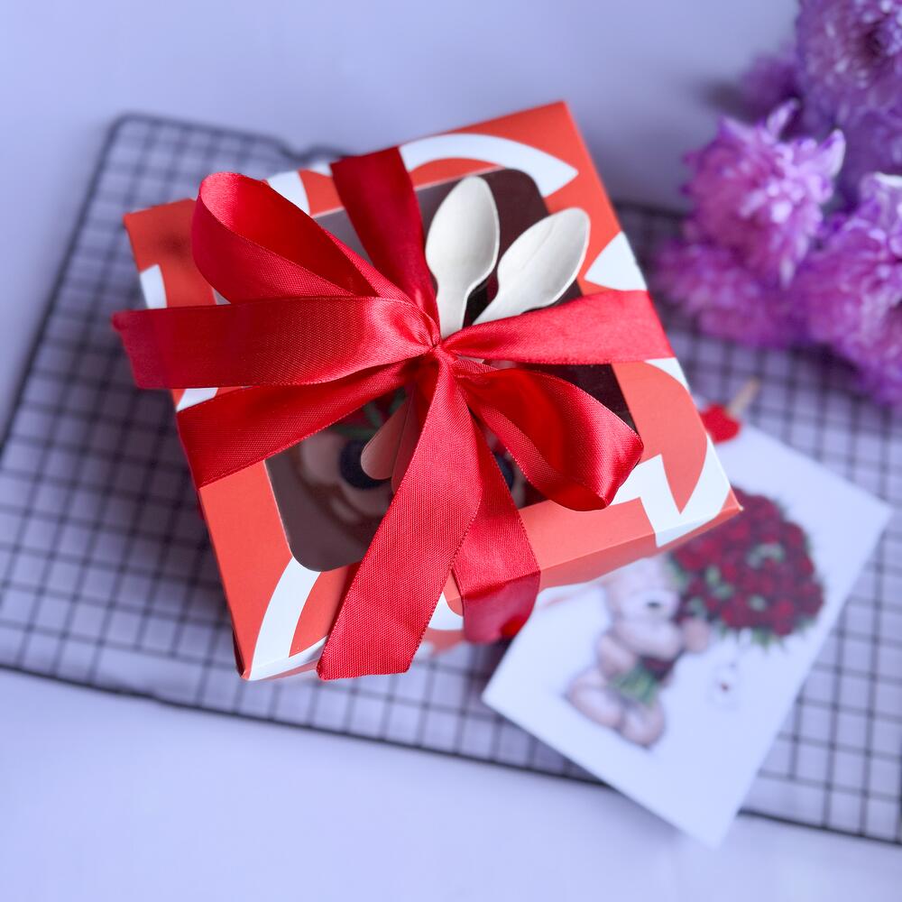 Бенто сердце медовик с ягодами