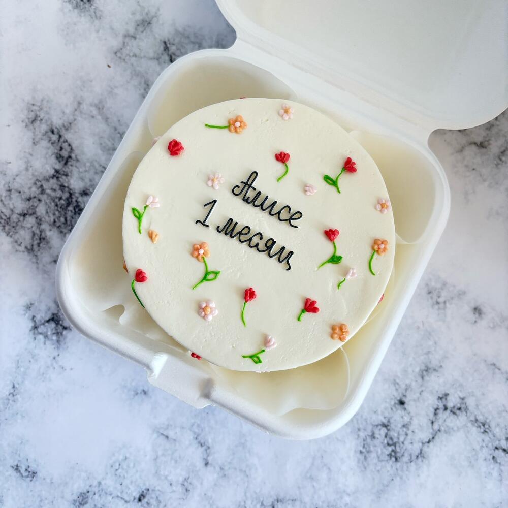 Бенто шоколад-карамель с цветами для девушки, жены, подруги, ребенка