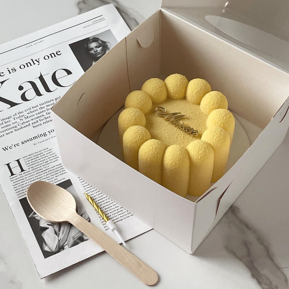 Бенто-то торт для мамы нежно желтый