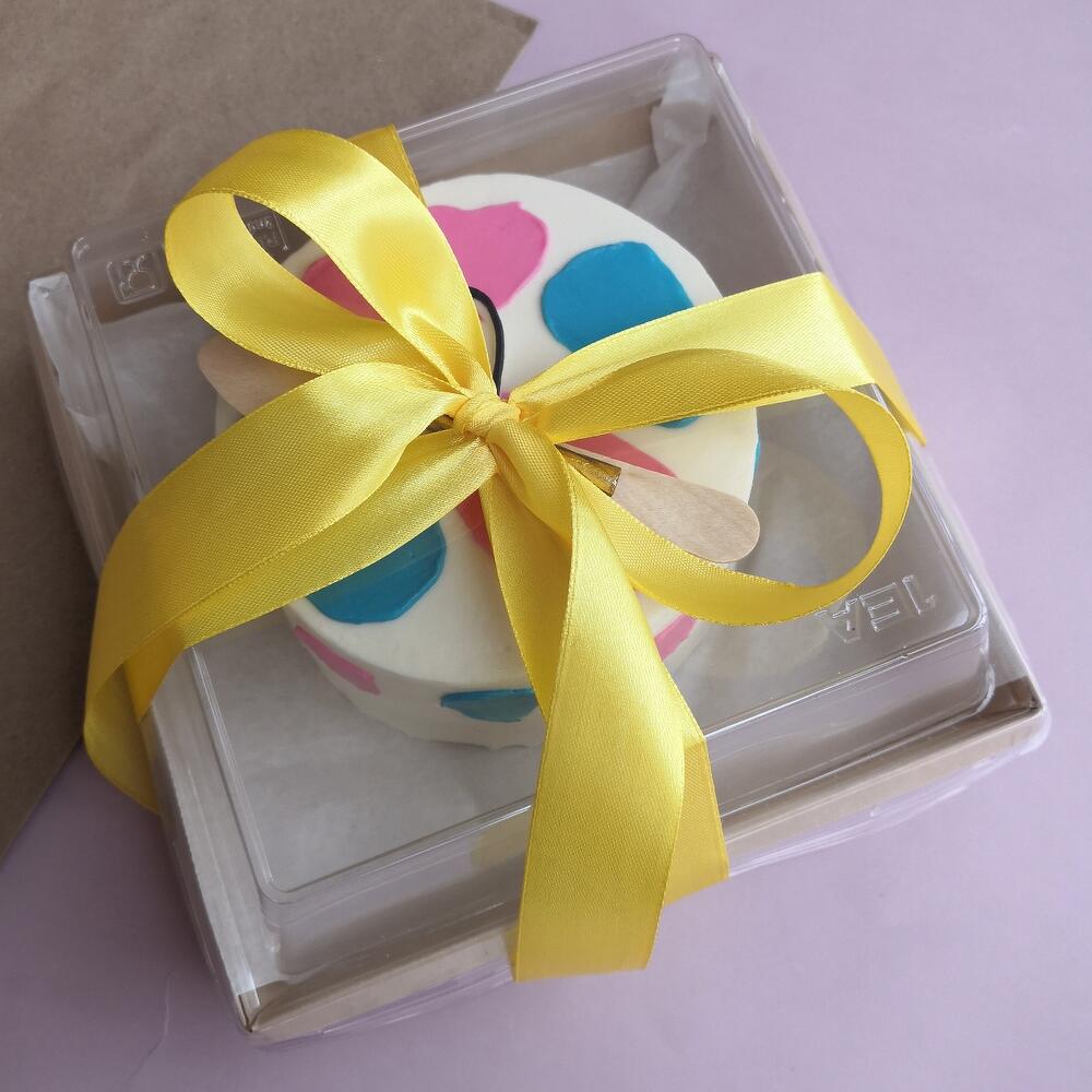 Бенто торт 11см - на гендер пати ( внутри розовый либо голубой крем)