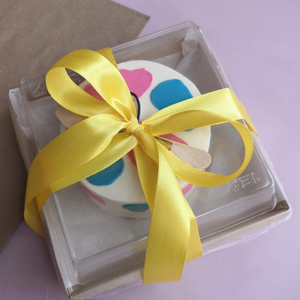 Бенто торт 14см - на гендер пати ( внутри розовый либо голубой крем)