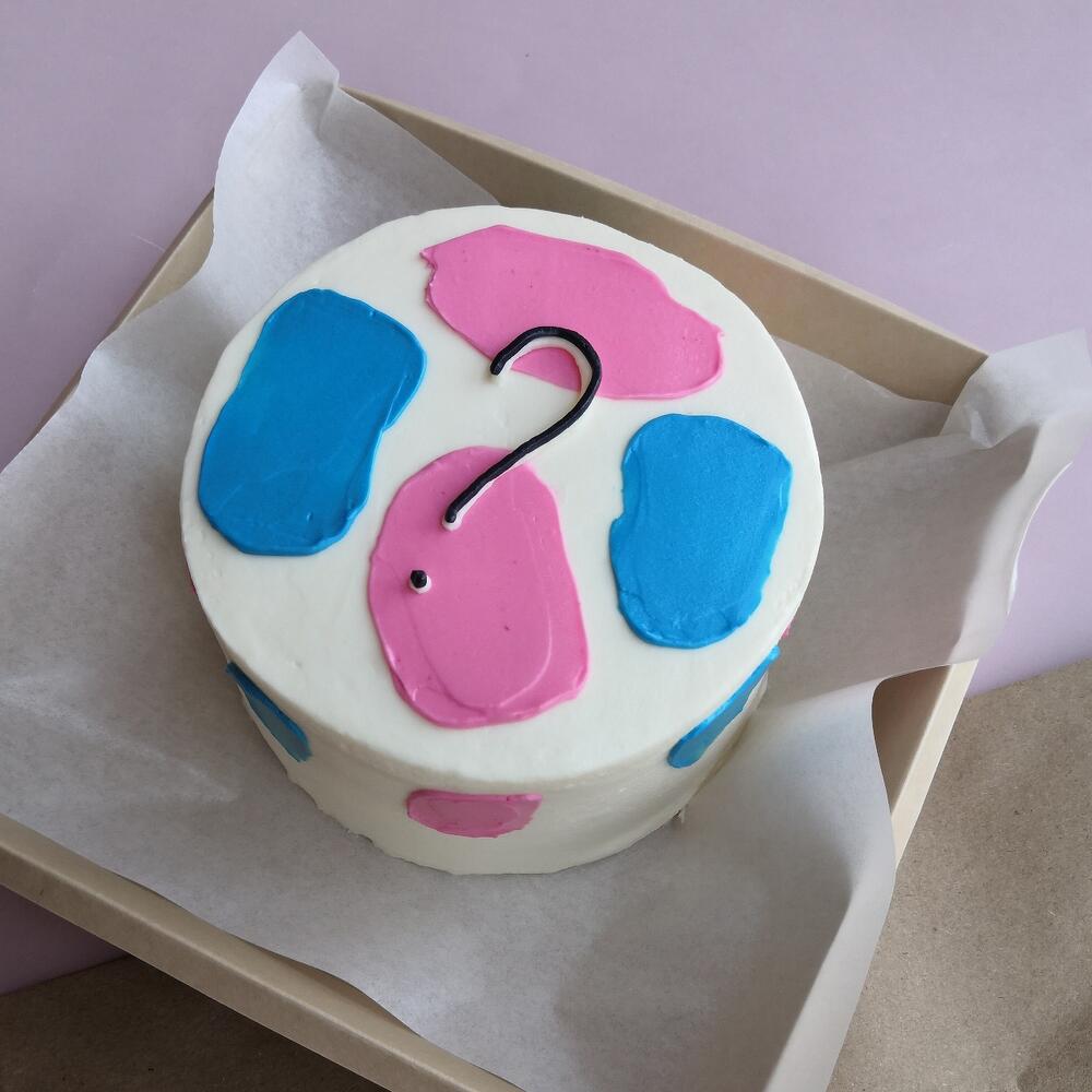 Бенто торт 14см - на гендер пати ( внутри розовый либо голубой крем)