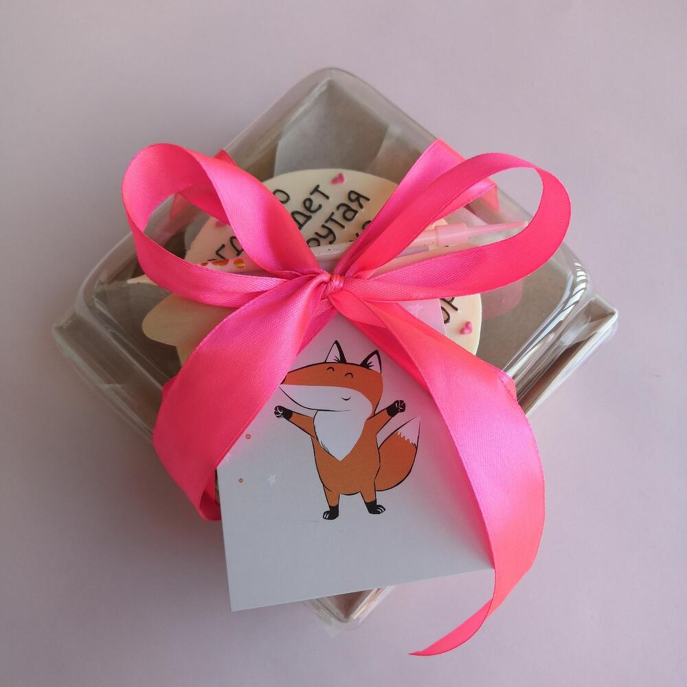 Бенто торт 14см - на гендерпати ( внутри розовый либо голубой крем)