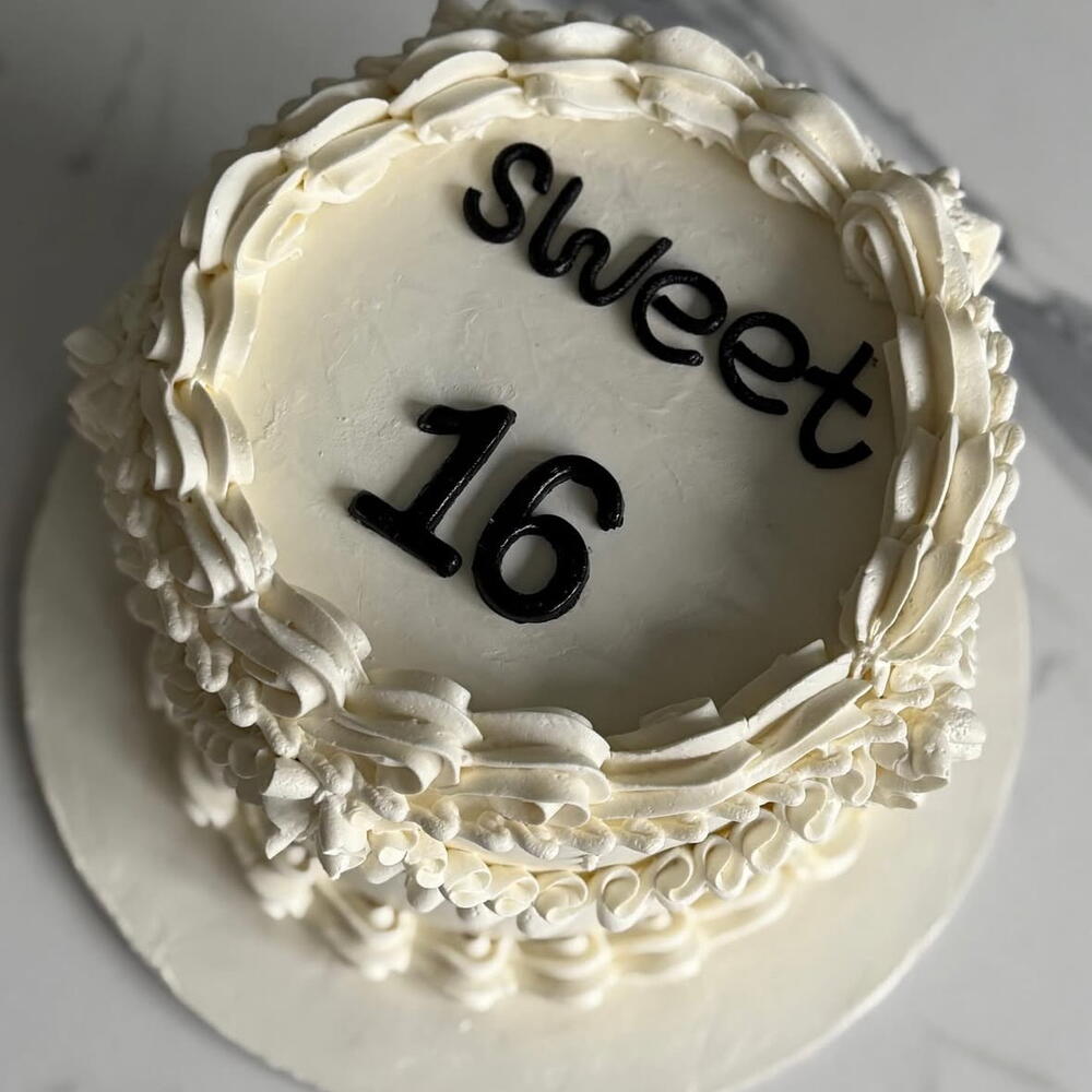 Бенто торт 16 лет