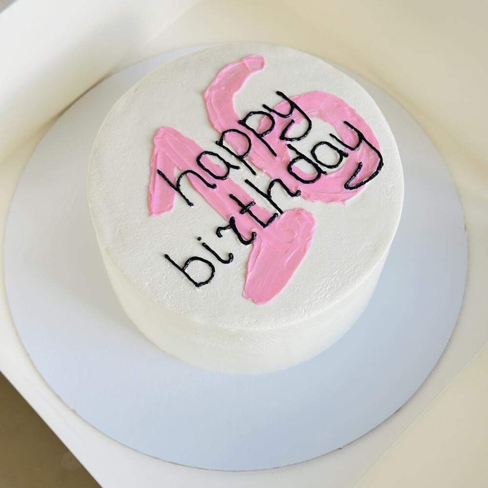 Бенто торт 600гр девушке