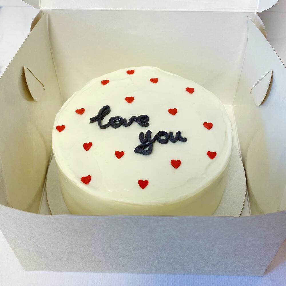 Бенто торт 700 гр. с индивидуальной надписью