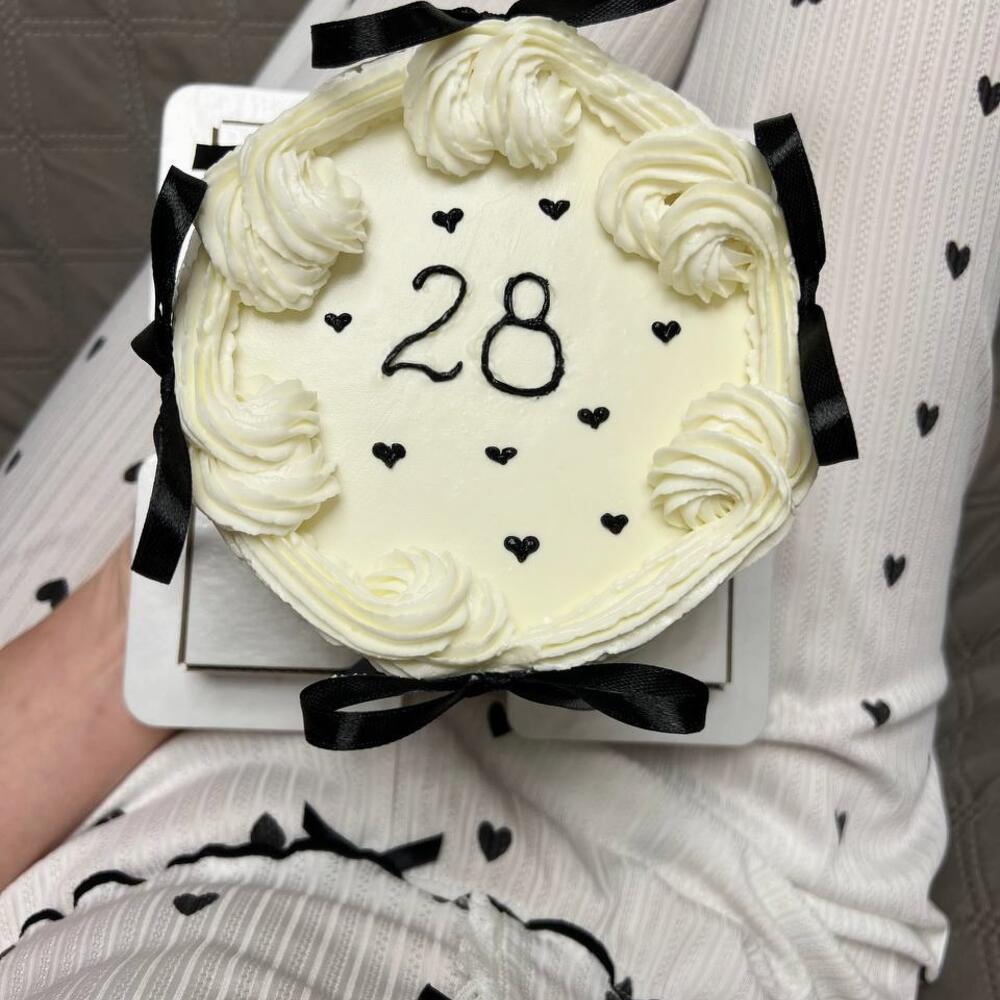 Бенто торт (750гр) в стиле Ламбет / трендовый торт для девушки