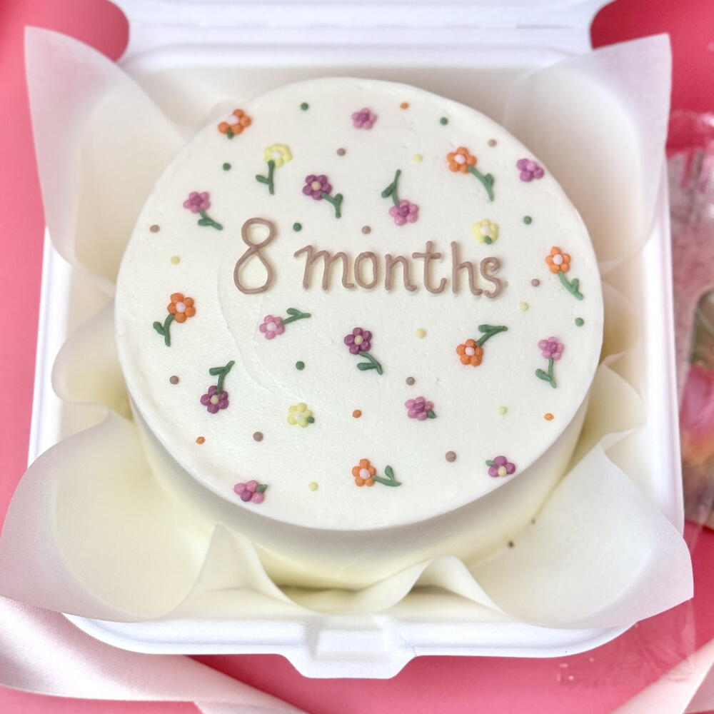 Бенто торт 8 месяцев с цветочками