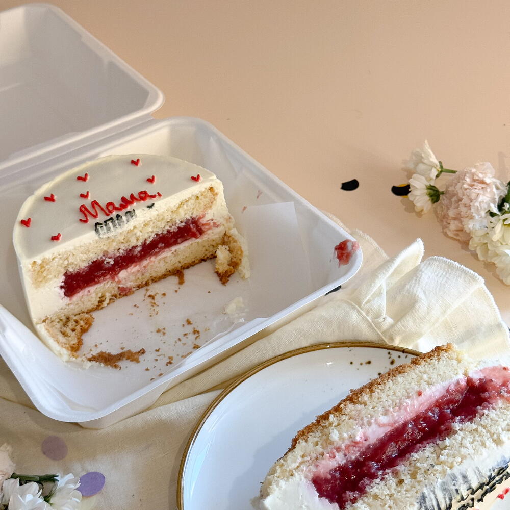 Бенто торт 800 гр на День матери