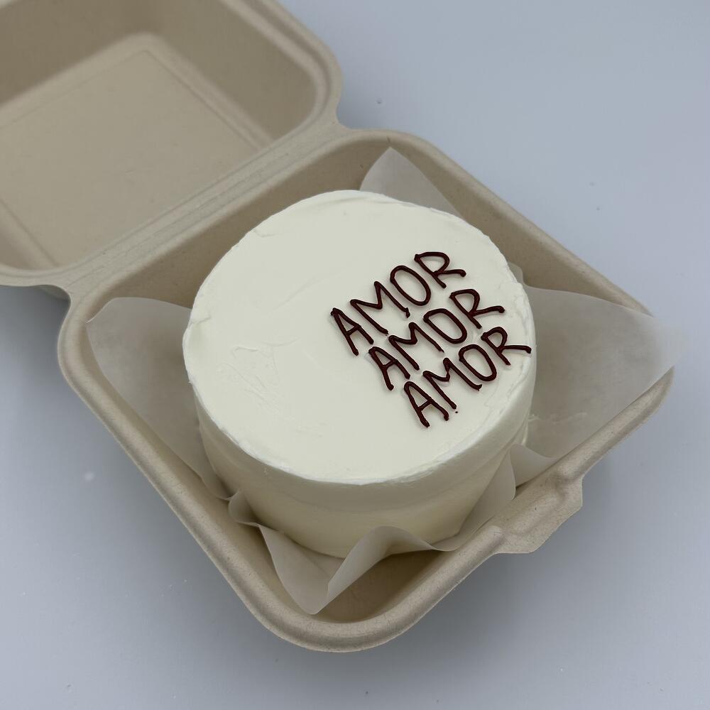 Бенто торт AMOR