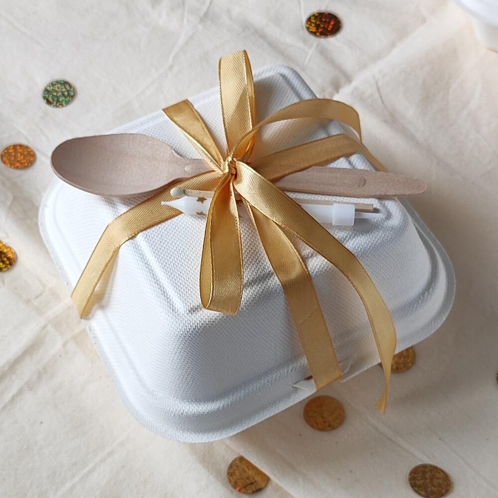 Бенто-торт "Бабуля, я уже в пути" в подарок