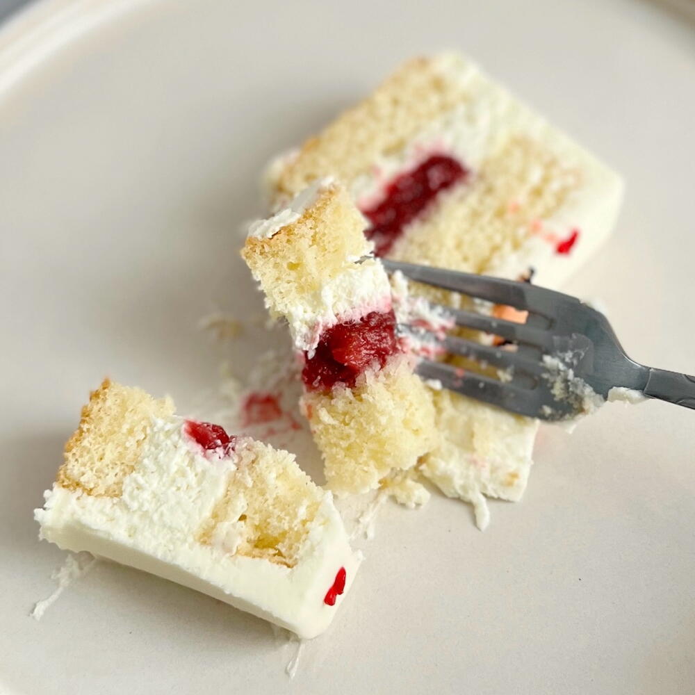 Бенто-торт «Бабушка и дедушка, я уже в пути»