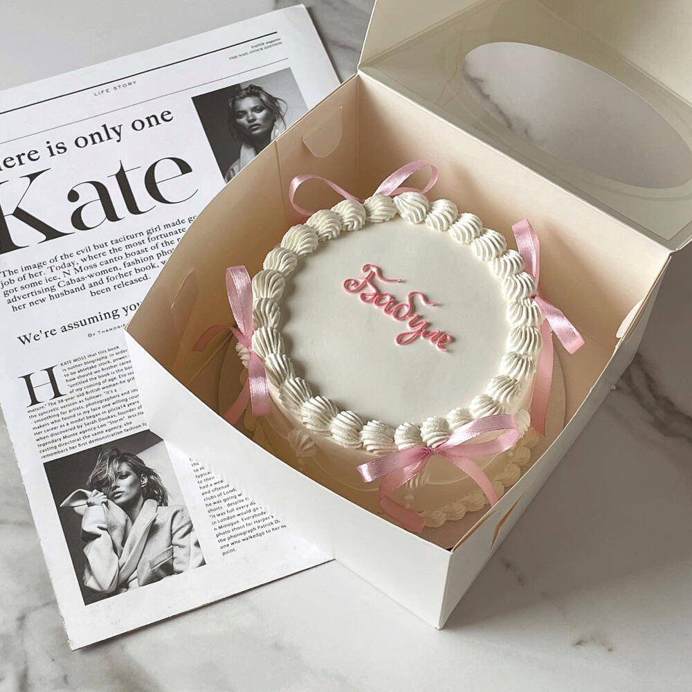 Бенто-торт бабушке в стиле Ламбет с бантиками