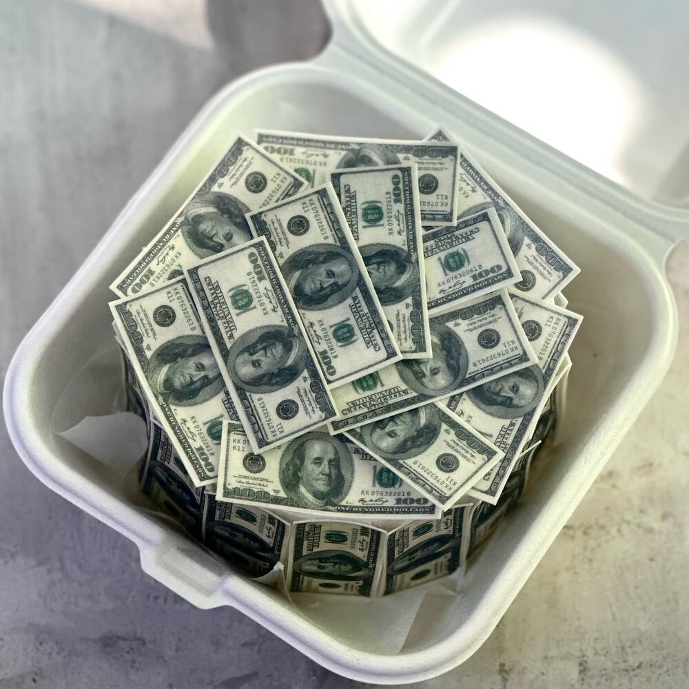 Бенто торт «Баксы»