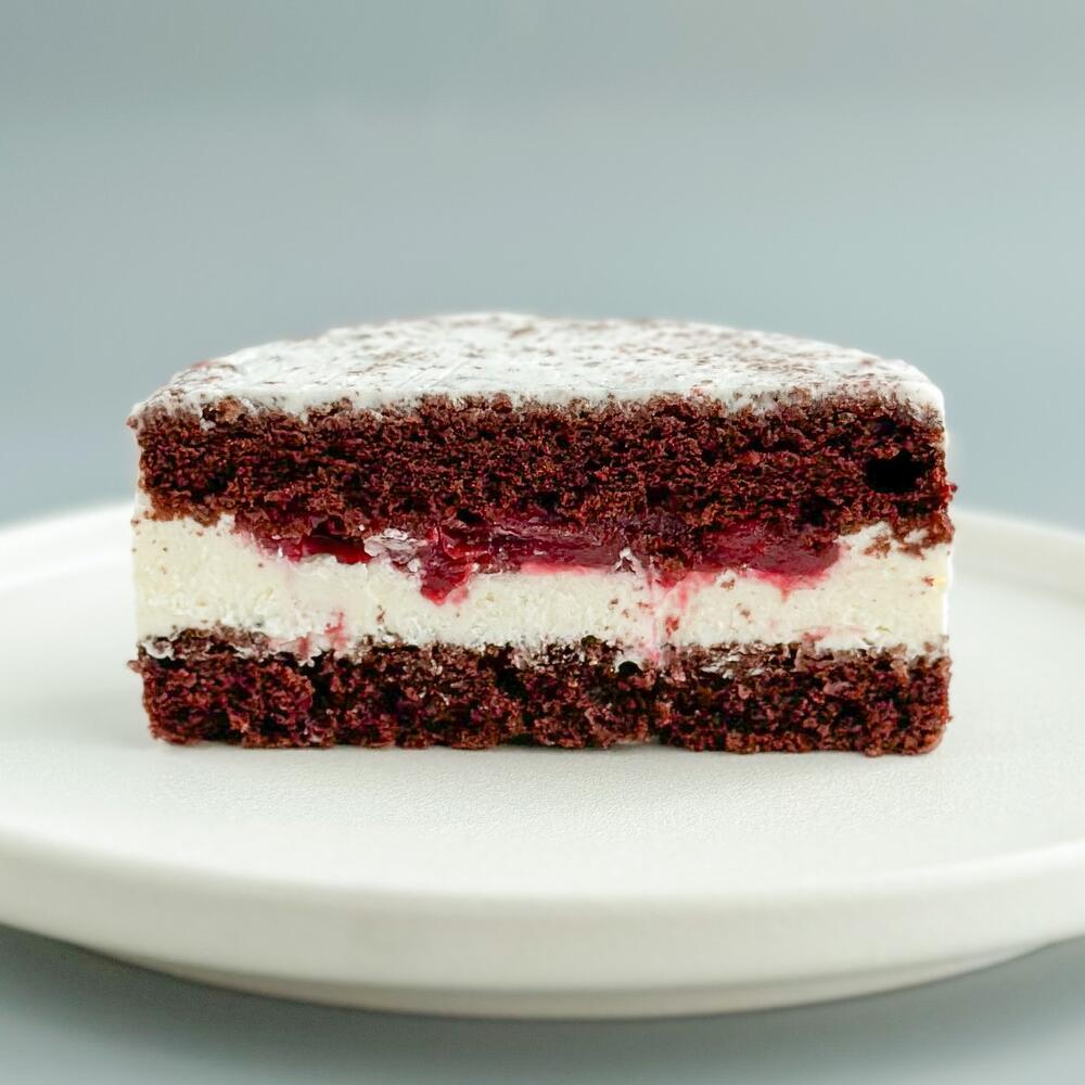 Бенто-торт «Без паники, ты пока не старенькая»