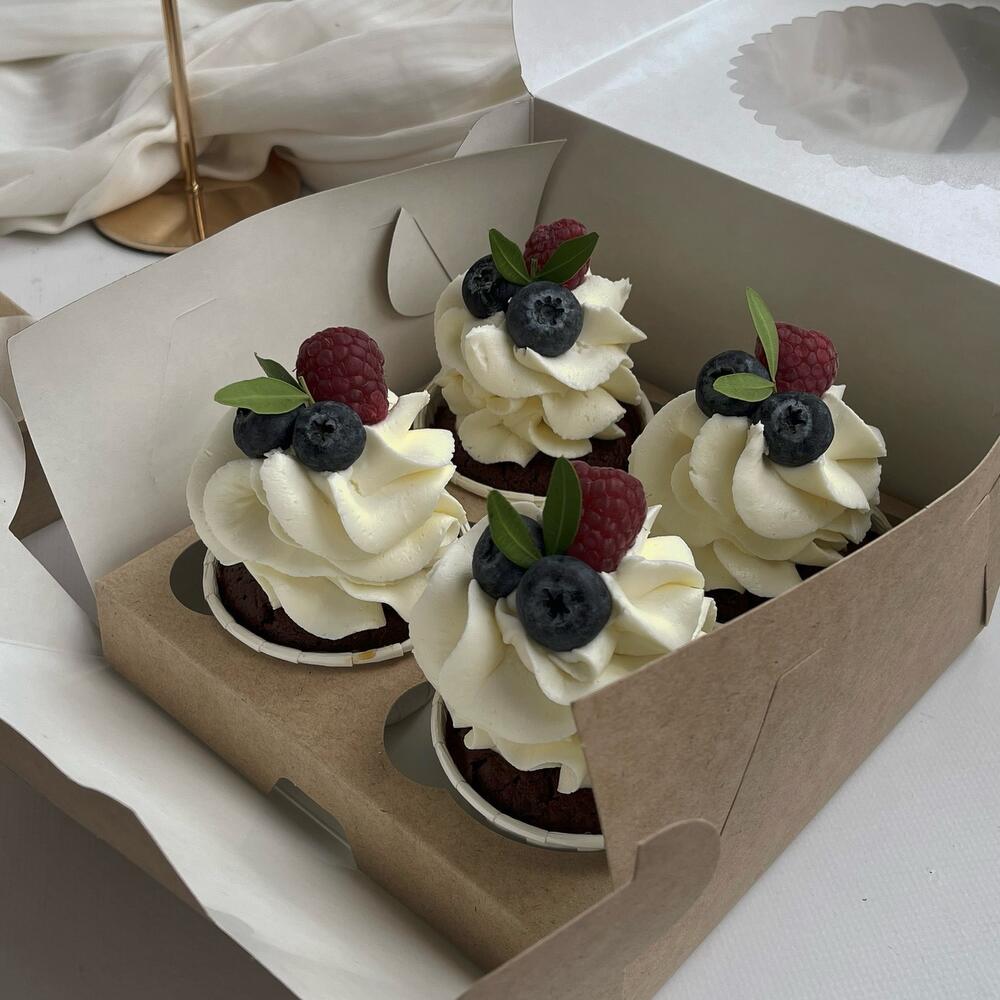 Бенто торт биг+капкейки на день рождение