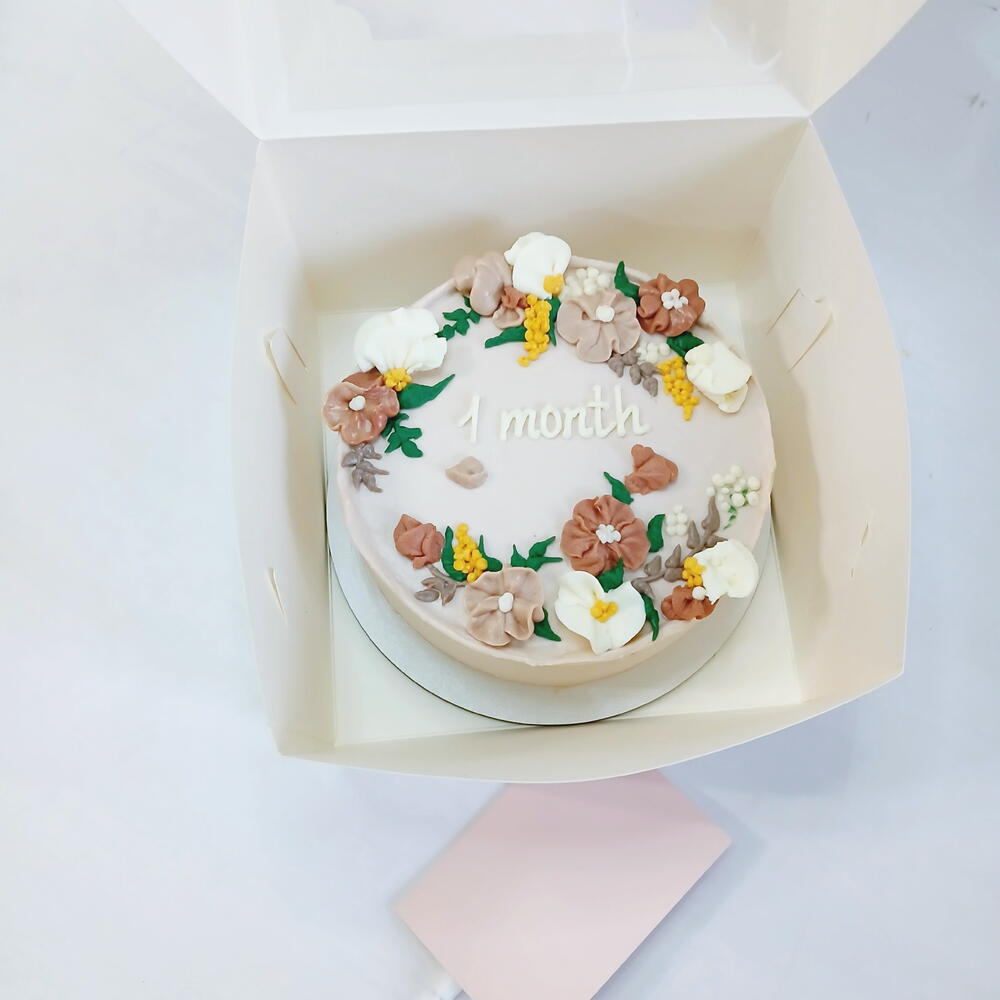 Бенто торт большой, детский, с цветами, 1 месяц
