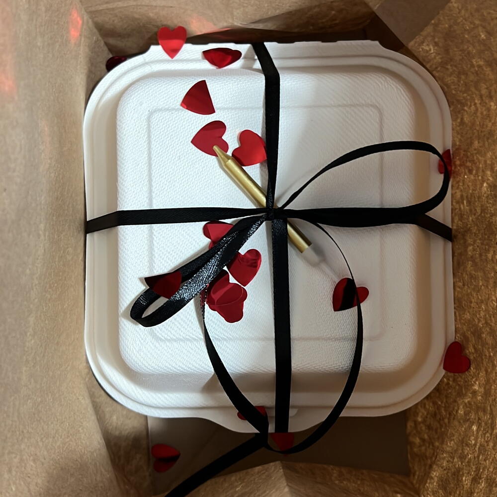 Бенто торт черный с надписью