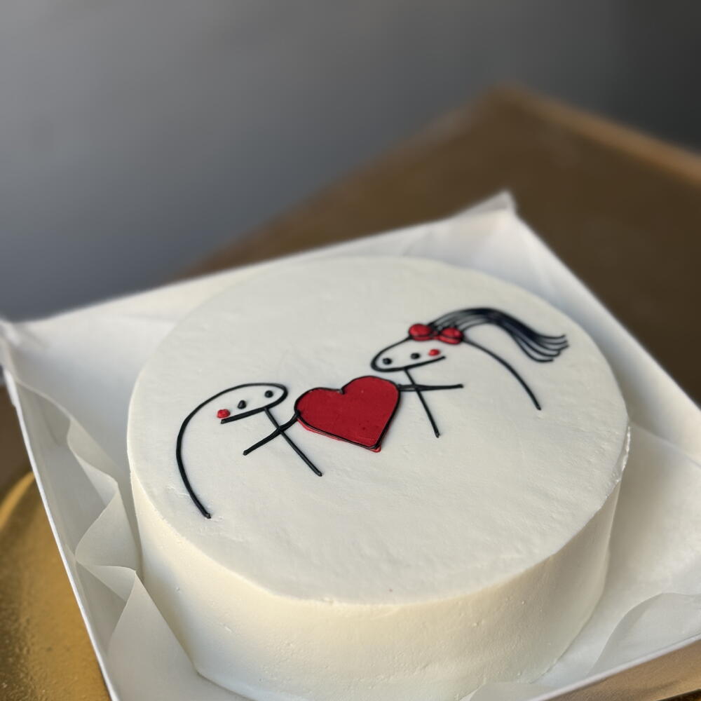 Бенто торт «Держим сердечко»