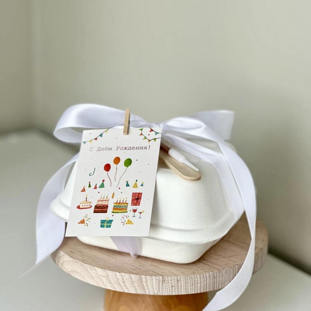 Бенто торт девушке подруге сестре любимой жене королеве на день рождения «королевы рождаются (месяц можно поменять)»